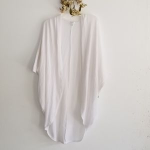 NWT ABOUND Medium White Batwing Cardigan